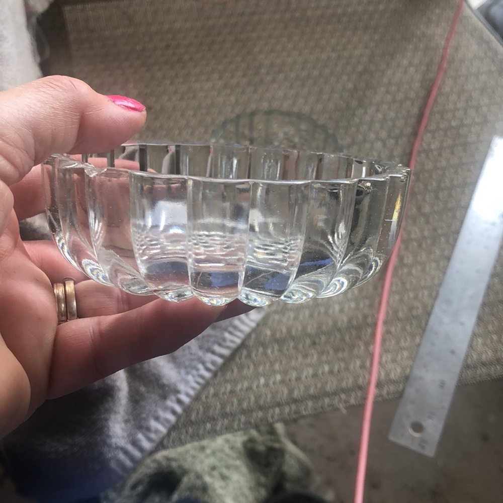 Glassware - Picture 2 of 3